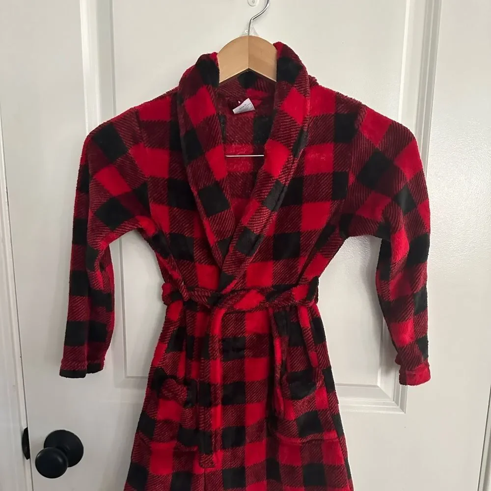 Wonder Nation Black & Red Buffalo Print Boy Robe Size 6/7 (S)